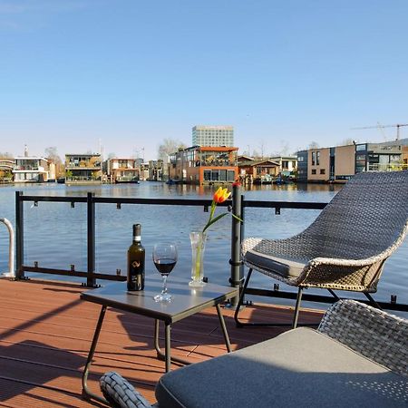 Houseboat Studio With Canalview And Free Bikes Amsterdam Buitenkant foto