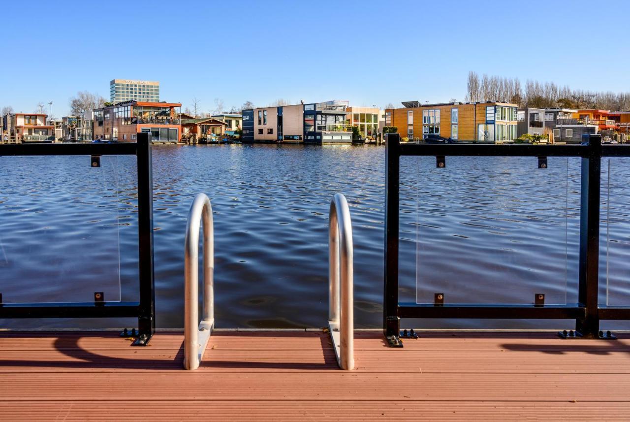 Houseboat Studio With Canalview And Free Bikes Amsterdam Buitenkant foto