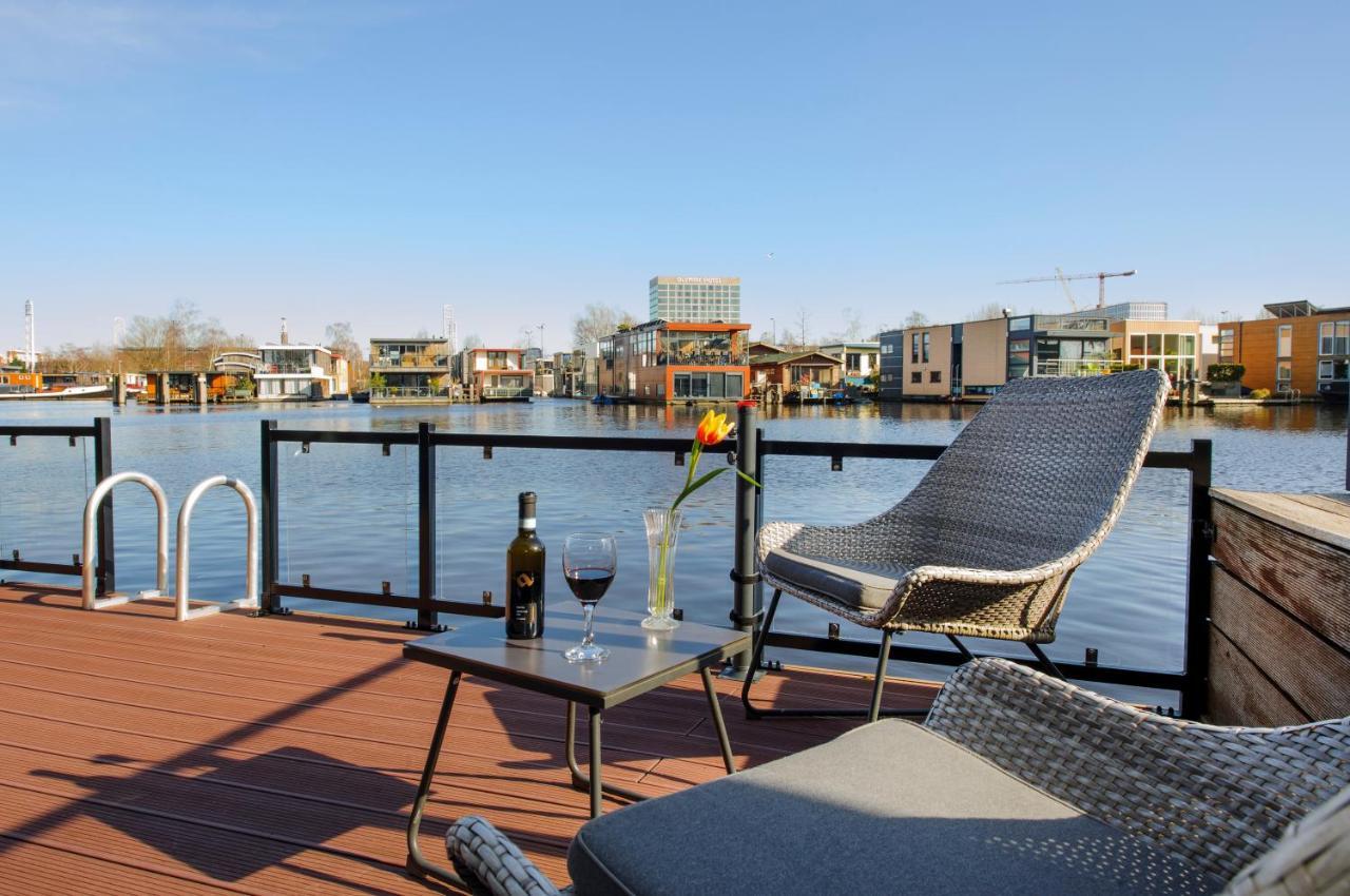 Houseboat Studio With Canalview And Free Bikes Amsterdam Buitenkant foto