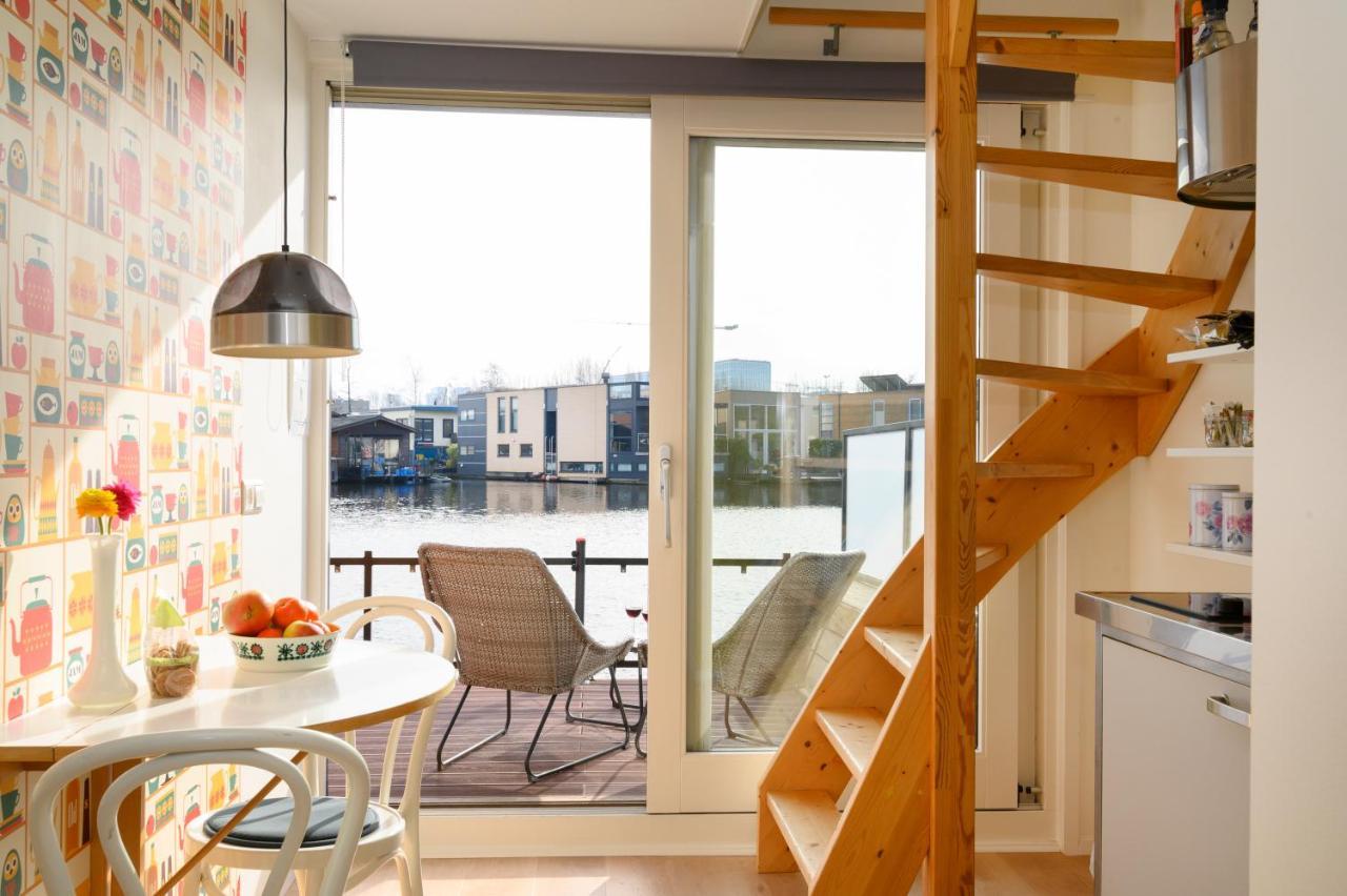 Houseboat Studio With Canalview And Free Bikes Amsterdam Buitenkant foto