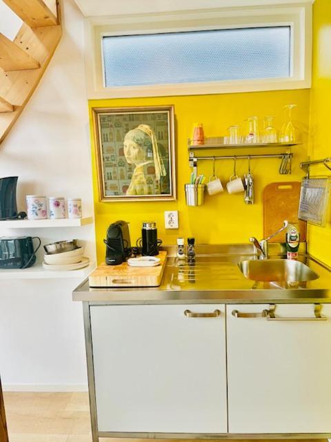 Houseboat Studio With Canalview And Free Bikes Amsterdam Buitenkant foto