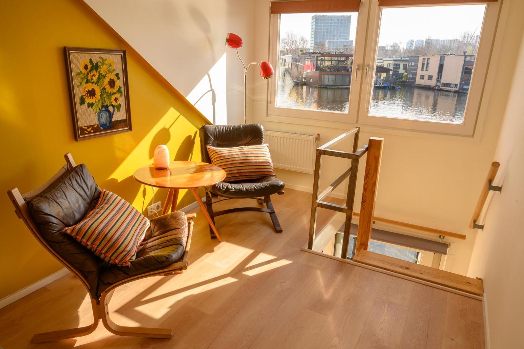 Houseboat Studio With Canalview And Free Bikes Amsterdam Buitenkant foto